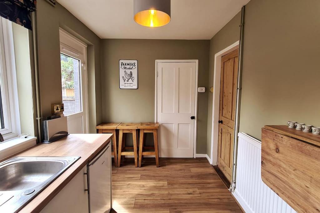 Gorgeous Two Bedroom House In Ely Exterior foto