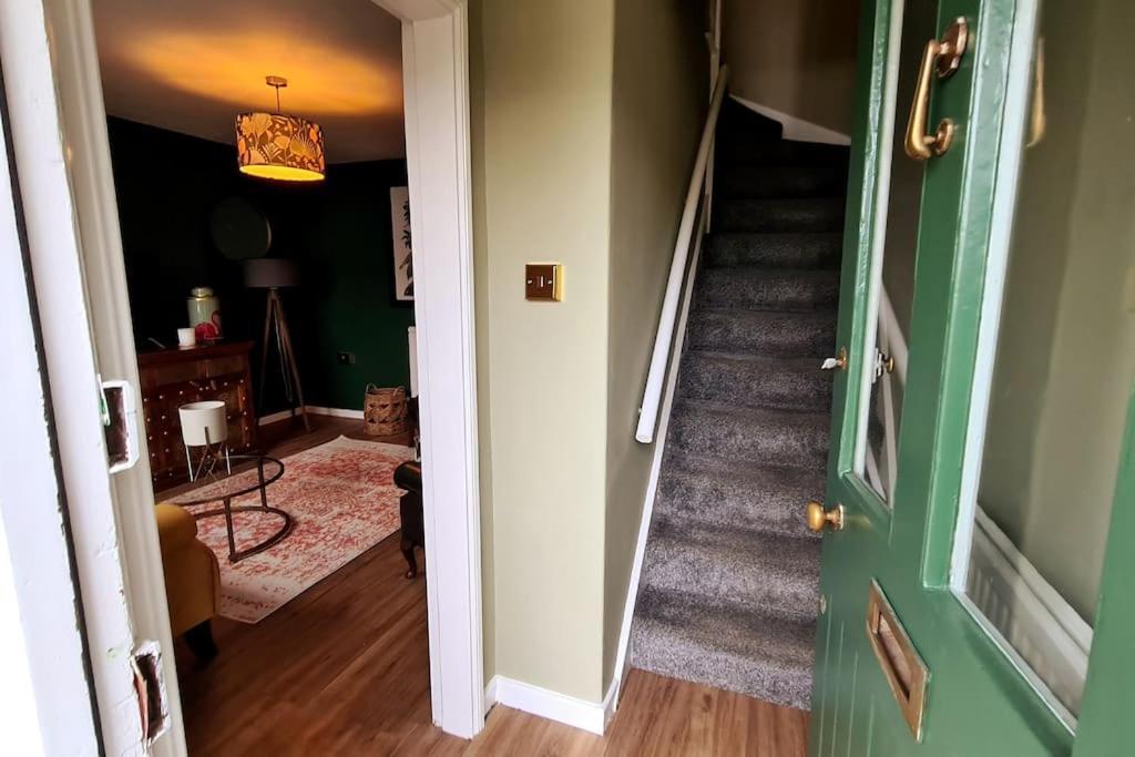 Gorgeous Two Bedroom House In Ely Exterior foto