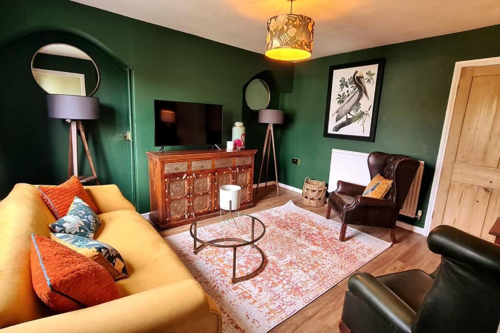 Gorgeous Two Bedroom House In Ely Exterior foto