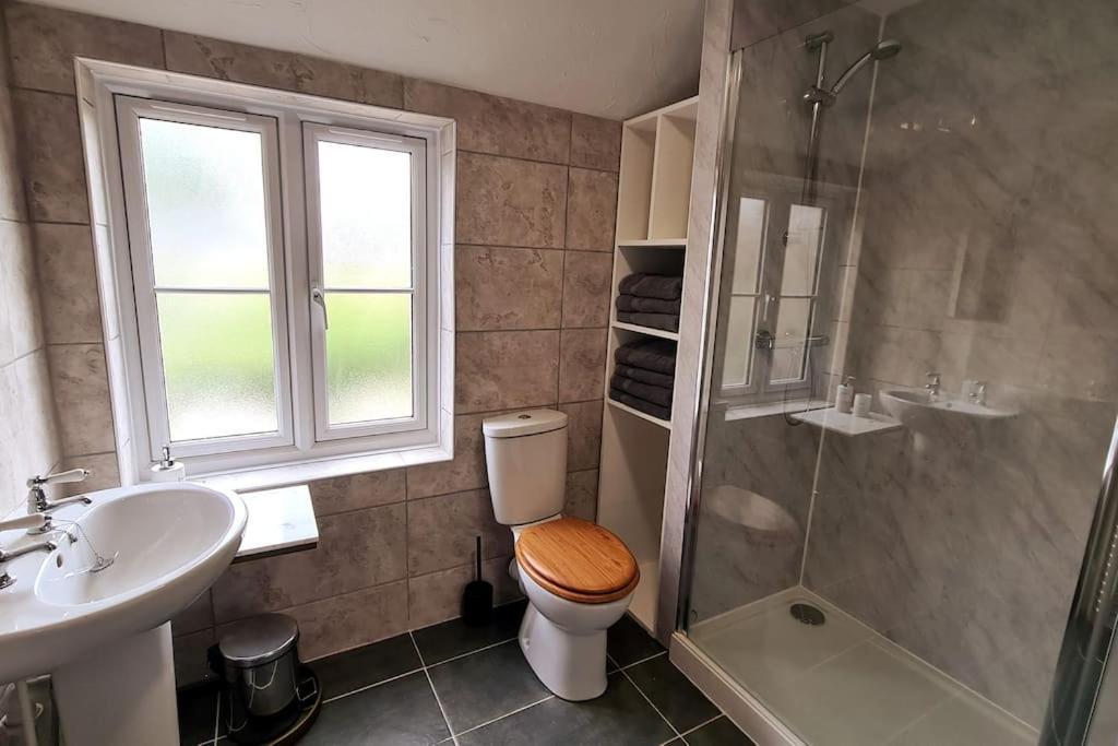 Gorgeous Two Bedroom House In Ely Exterior foto